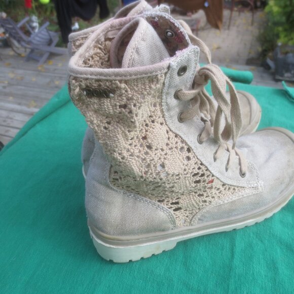 Women's Canvas Casual Boots with Crochet Side Styling Accent - Size 7. - Picture 4 of 14